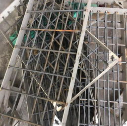 堅固守護，細節(jié)盡顯 耀恒定制不銹鋼復合井蓋與一體保溫板的卓越品質